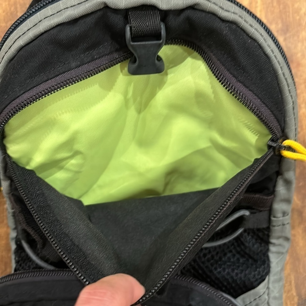 Camelbak MULE - black and gray​ - Picture 5 of 10